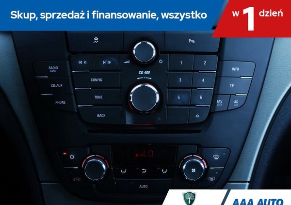 Opel Insignia cena 33000 przebieg: 189425, rok produkcji 2011 z Iława małe 254